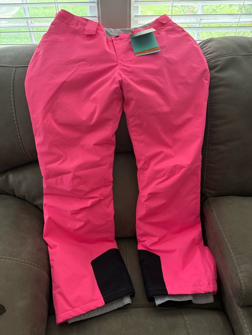HOT PINK WATERPROOF SKI PANTS SZ MED